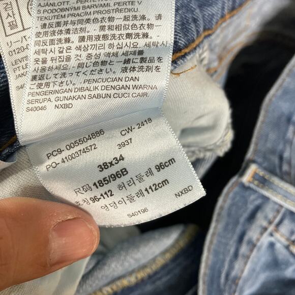 Levi's Jeans Mens Size 38x34 Blue Straight Leg Relaxed Fit Denim Classic Pants - Picture 7 of 11